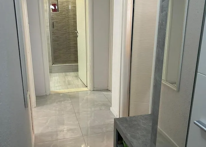 Διαμέρισμα Apex Luxury Τρογκίρ